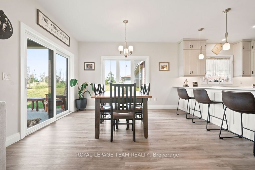 12 Bamagillia Street E Property Photo 16