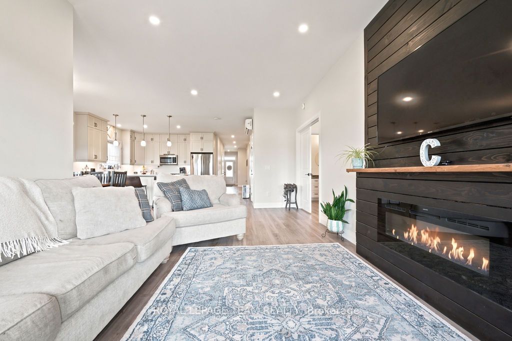 12 Bamagillia Street E Property Photo 22