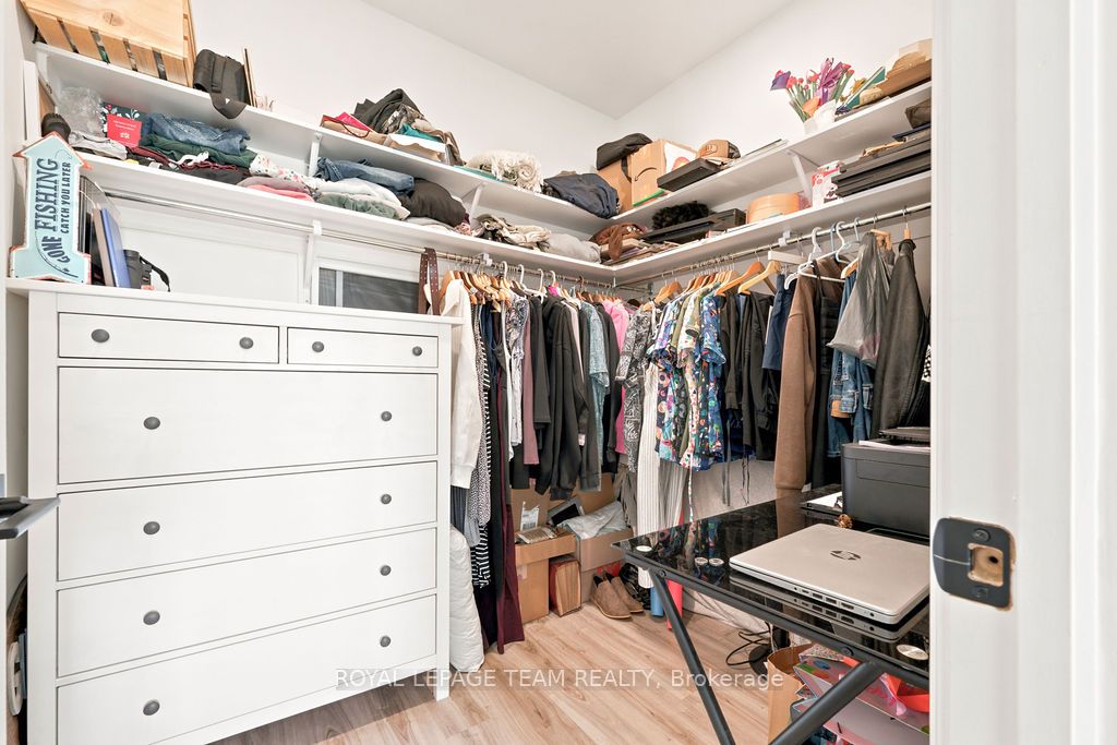 12 Bamagillia Street E Property Photo 28