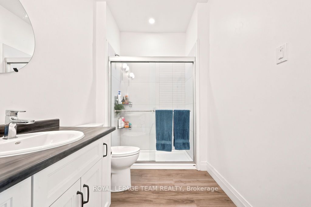 12 Bamagillia Street E Property Photo 29