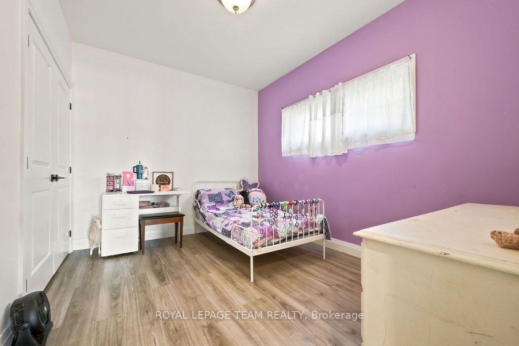 12 Bamagillia Street E Property Photo 31