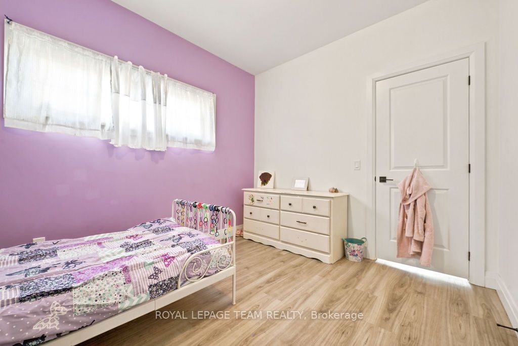 12 Bamagillia Street E Property Photo 33