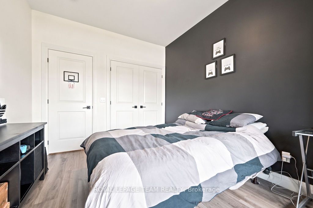 12 Bamagillia Street E Property Photo 35
