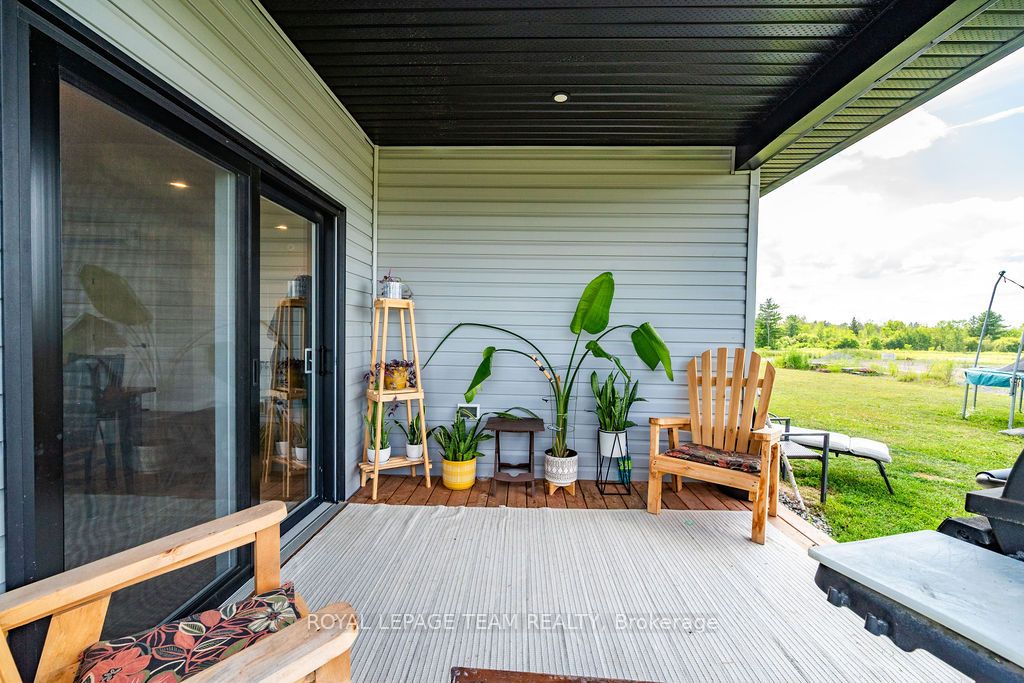 12 Bamagillia Street E Property Photo 40