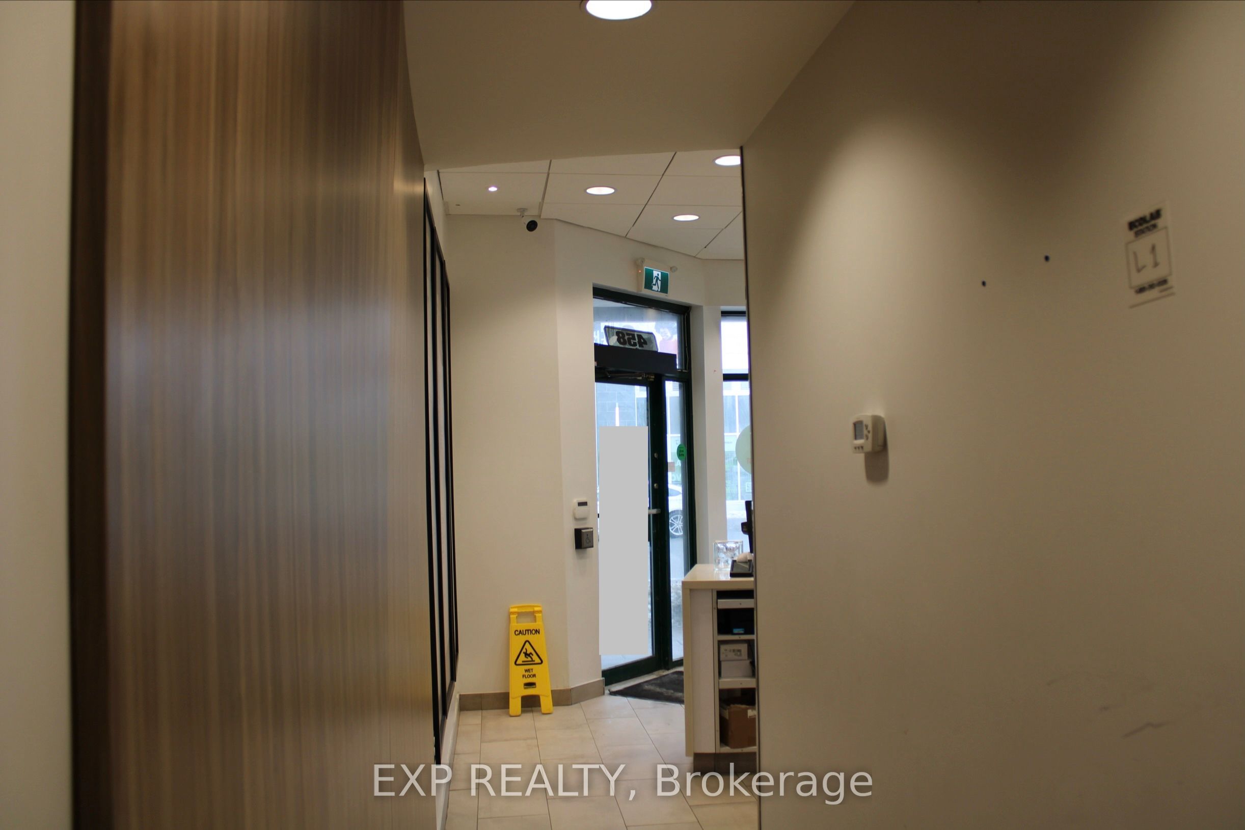 458 Rideau Street Property Photo 8
