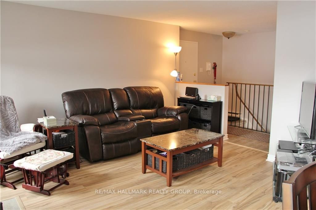 14 Sweetbriar Circle 4 Property Photo 3