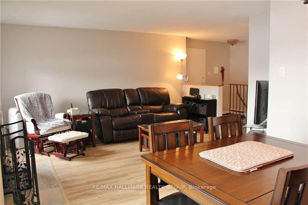 14 Sweetbriar Circle 4 Property Photo 4