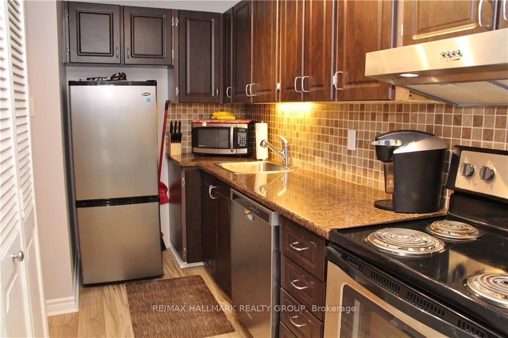 14 Sweetbriar Circle 4 Property Photo 8