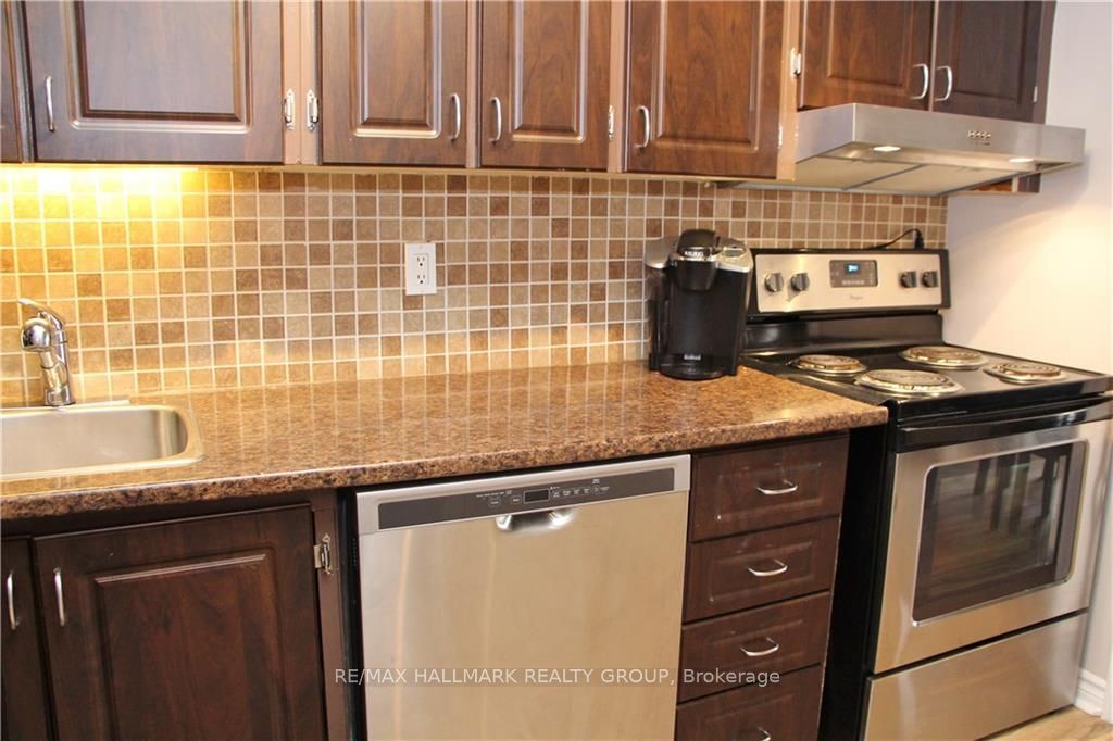 14 Sweetbriar Circle 4 Property Photo 9