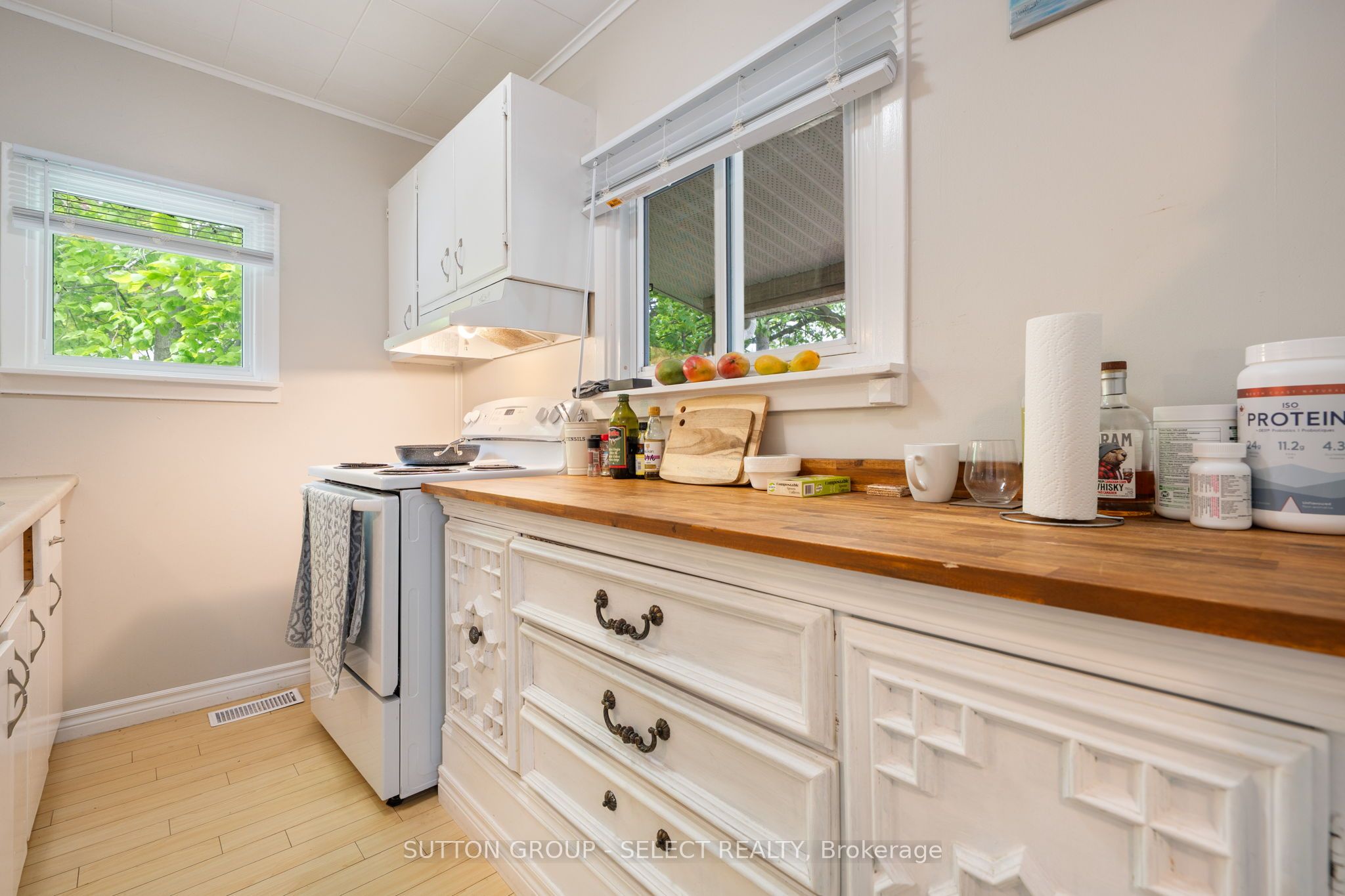 10 Crescent Park Property Photo 8