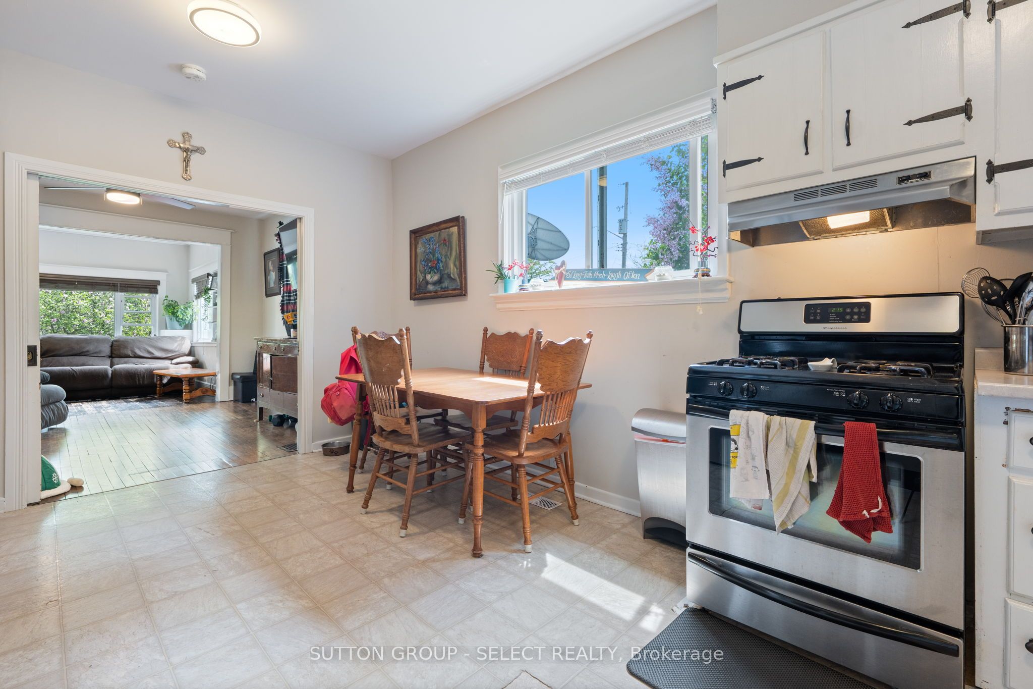 10 Crescent Park Property Photo 20
