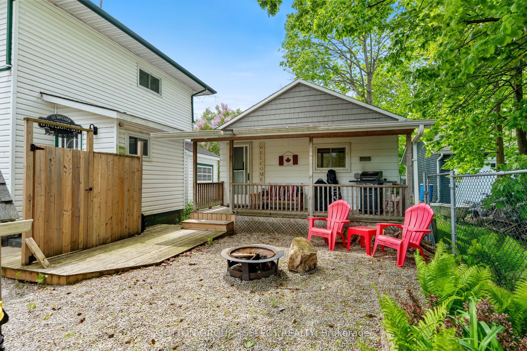 10 Crescent Park Property Photo 35