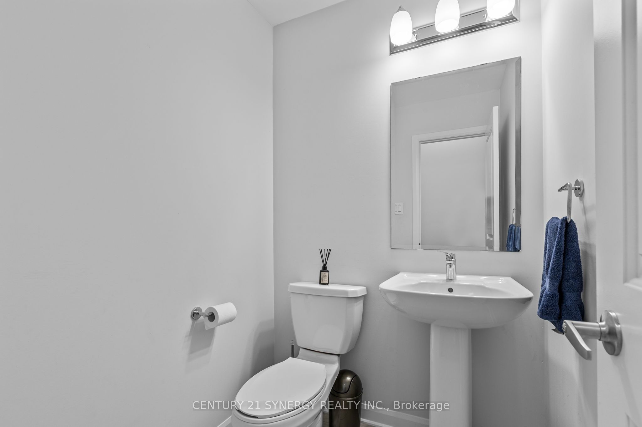 112 Attwell Private Property Photo 7
