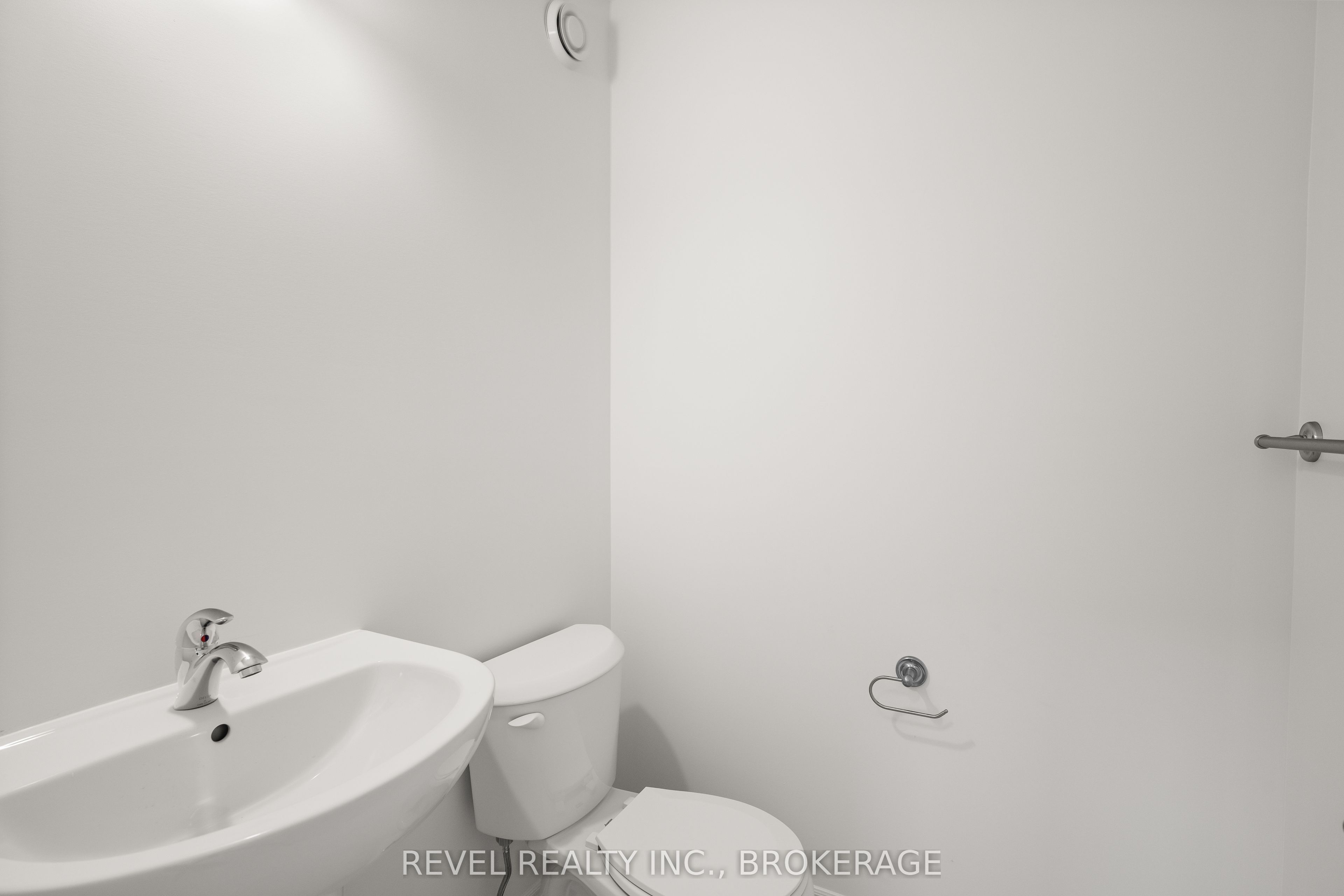 1075 Barrow Avenue Property Photo 5
