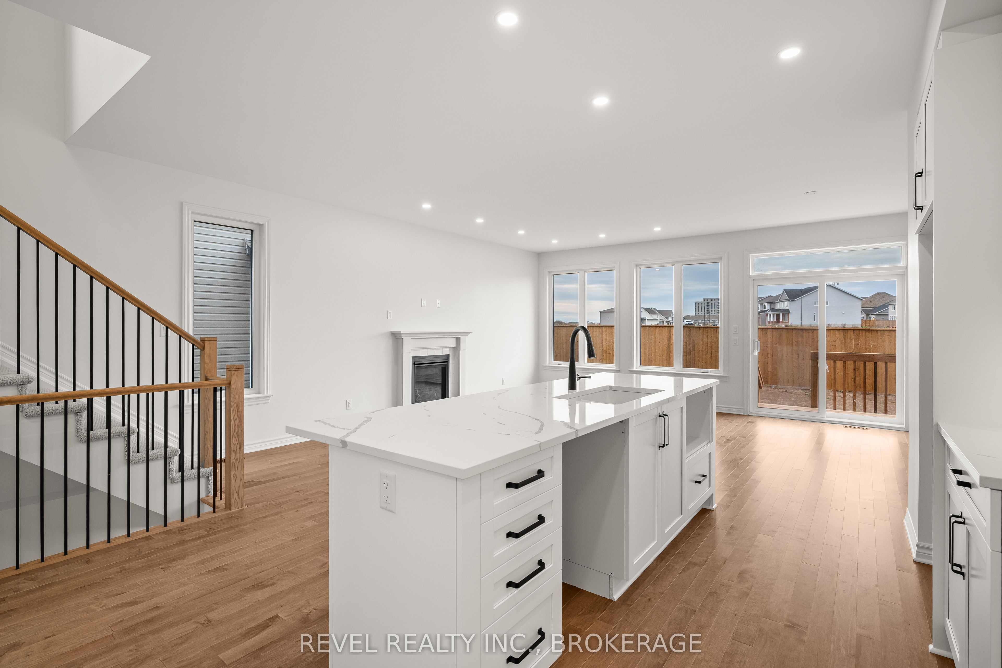 1075 Barrow Avenue Property Photo 9