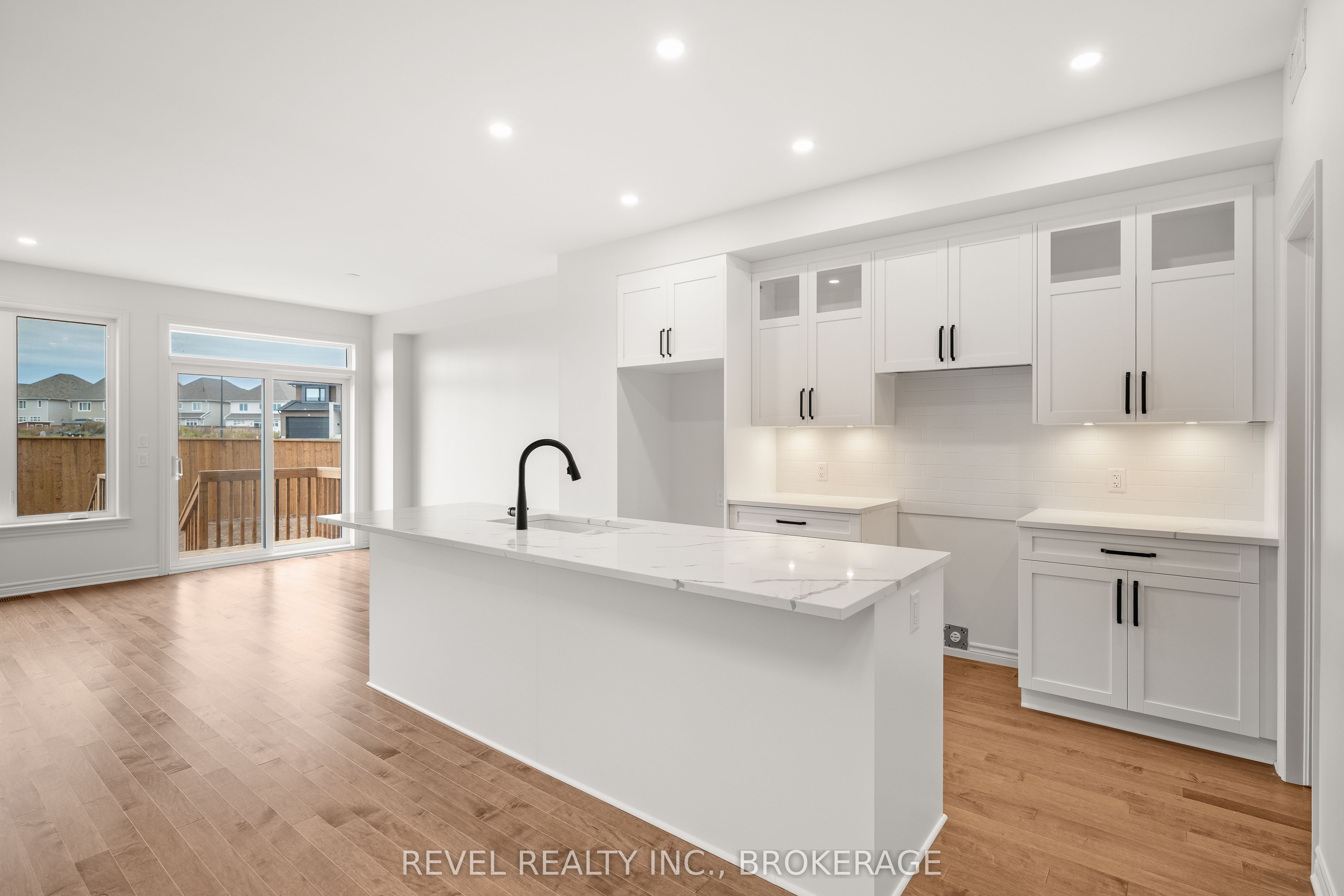 1075 Barrow Avenue Property Photo 11