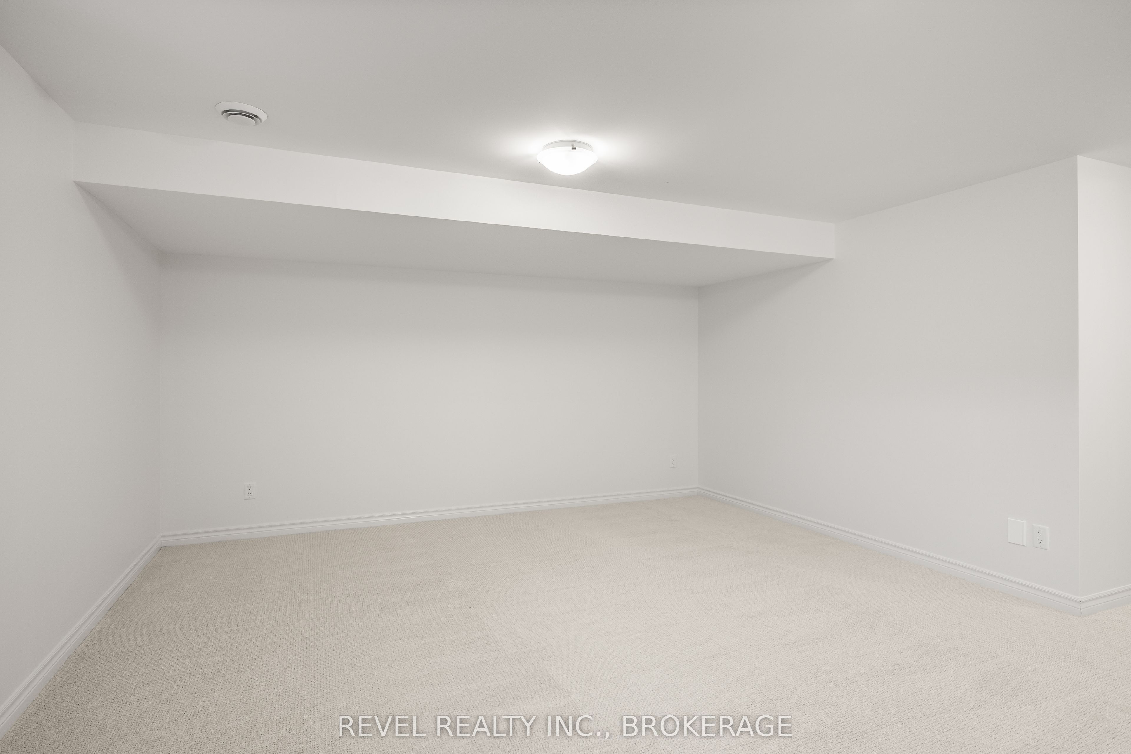 1075 Barrow Avenue Property Photo 15