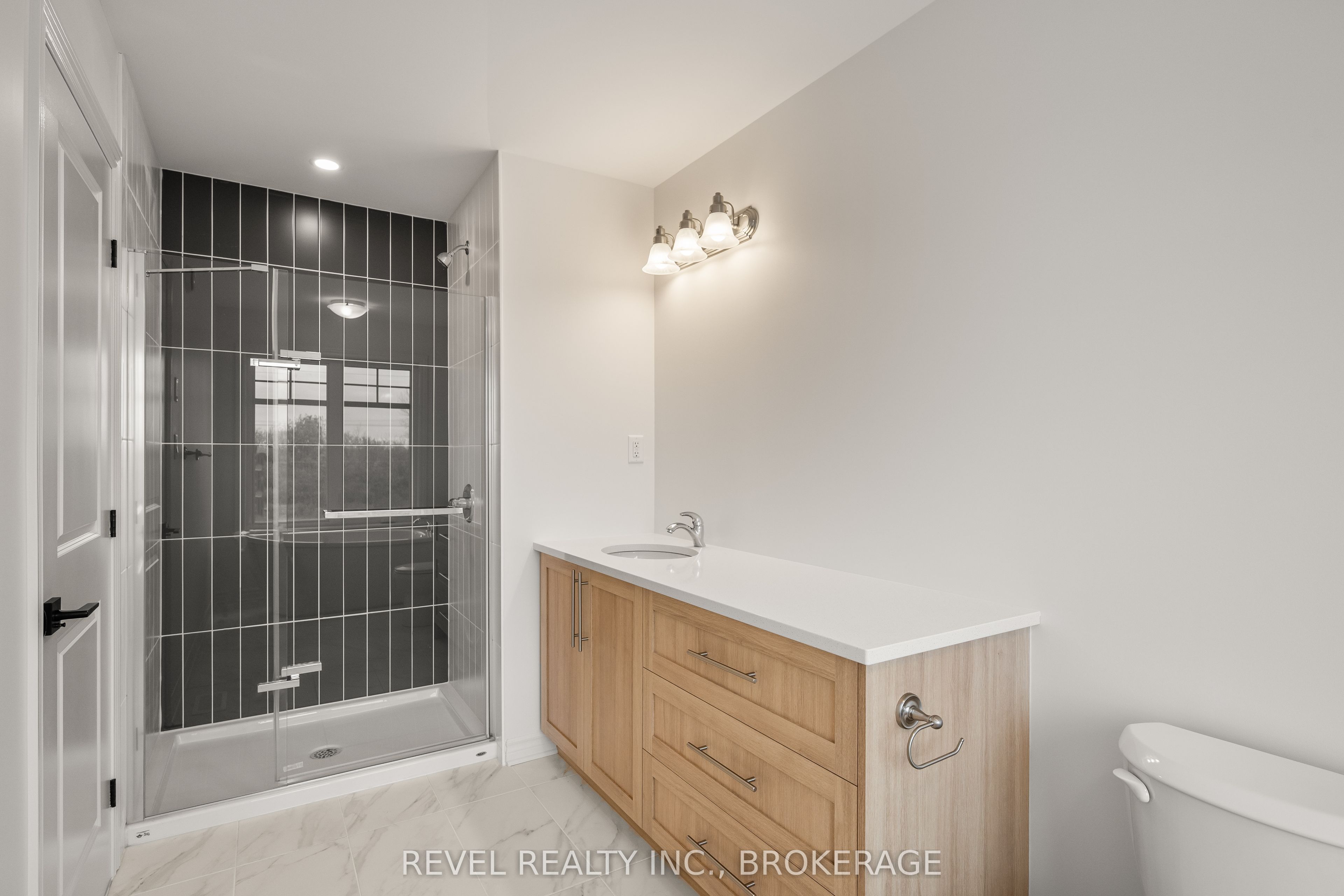 1075 Barrow Avenue Property Photo 21