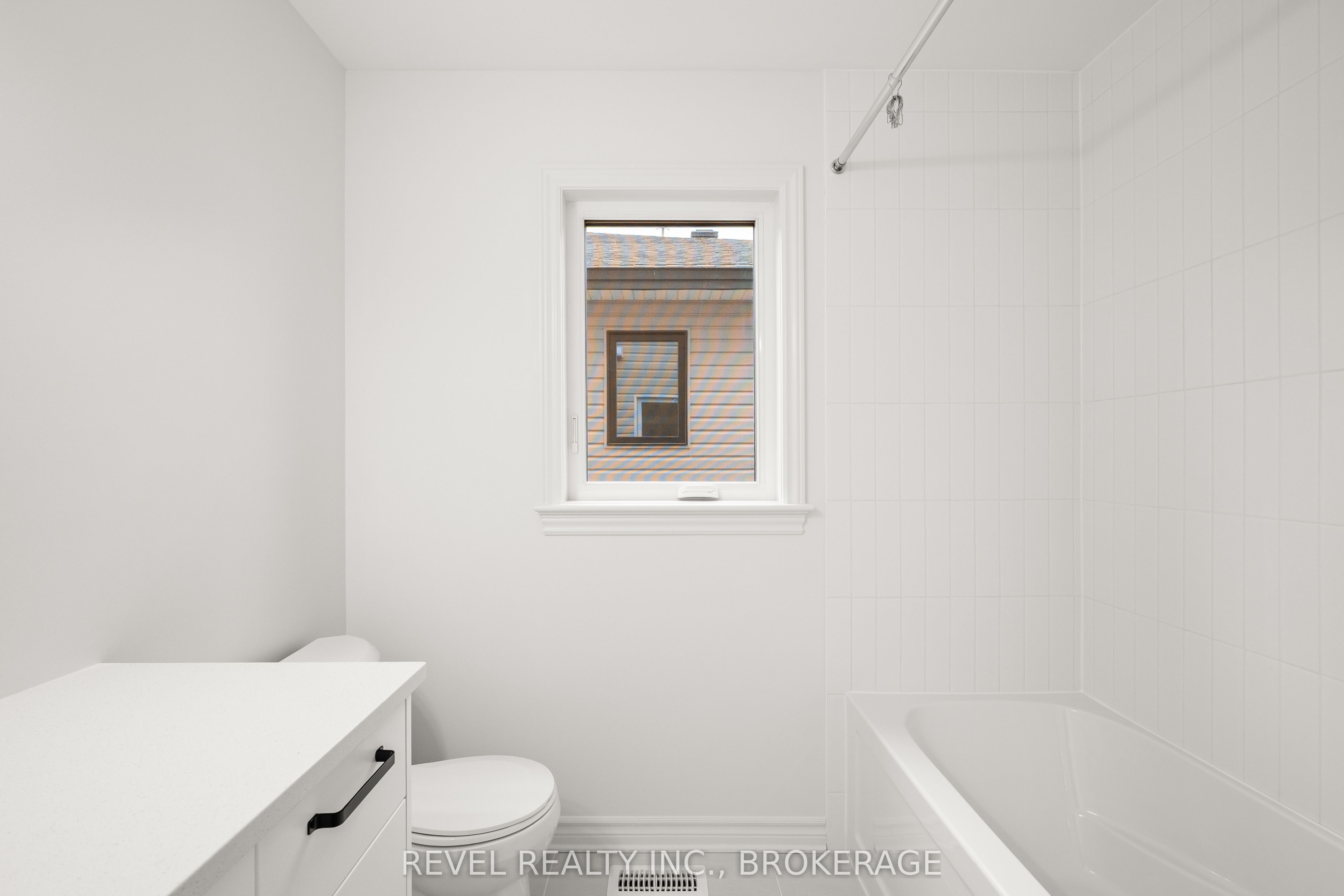 1075 Barrow Avenue Property Photo 25