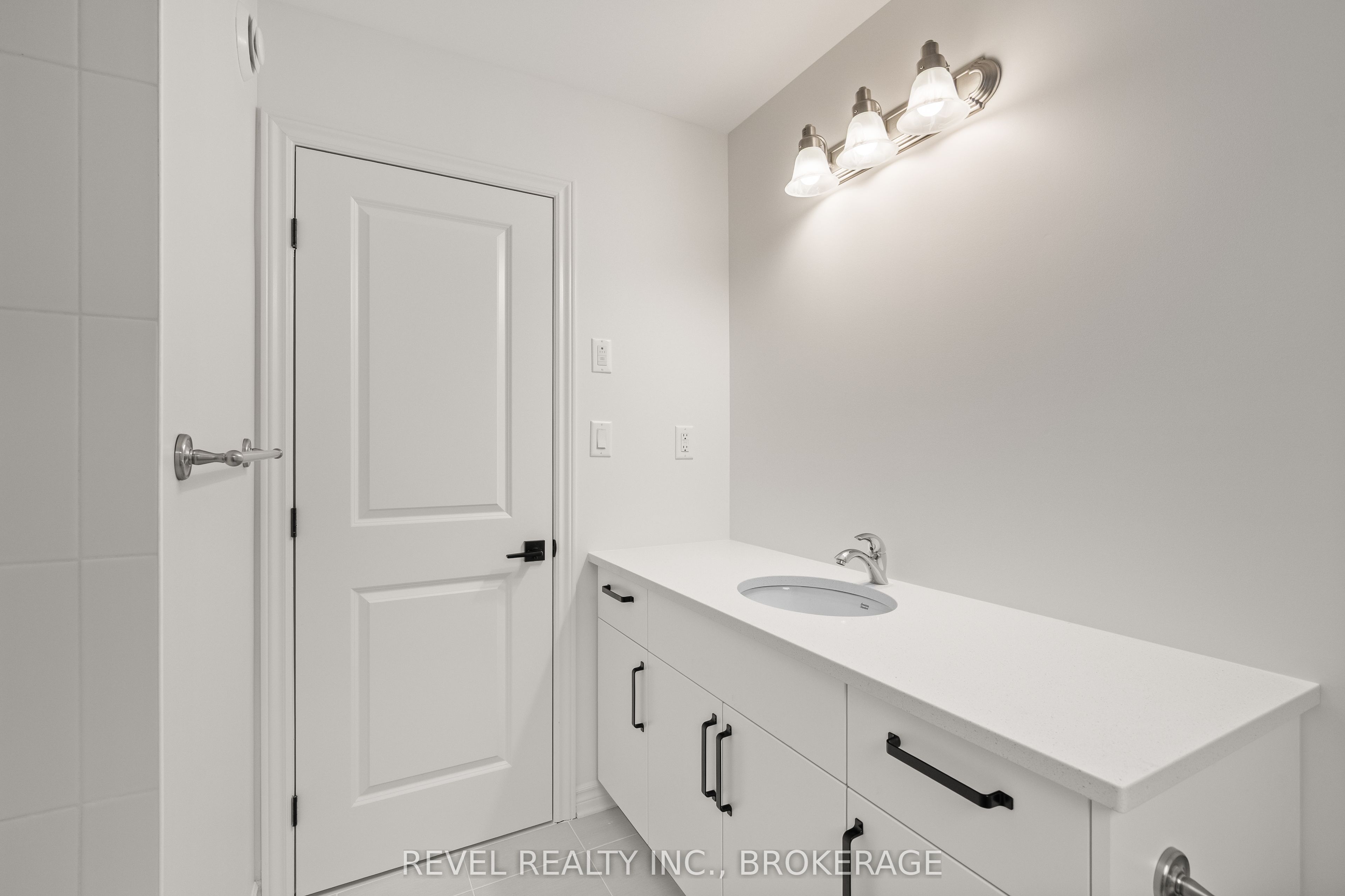 1075 Barrow Avenue Property Photo 26