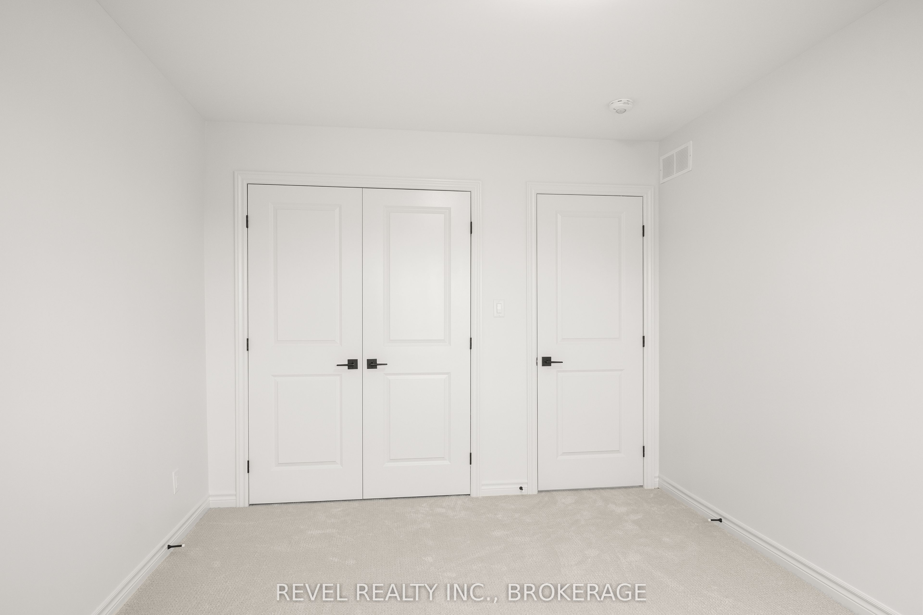 1075 Barrow Avenue Property Photo 28