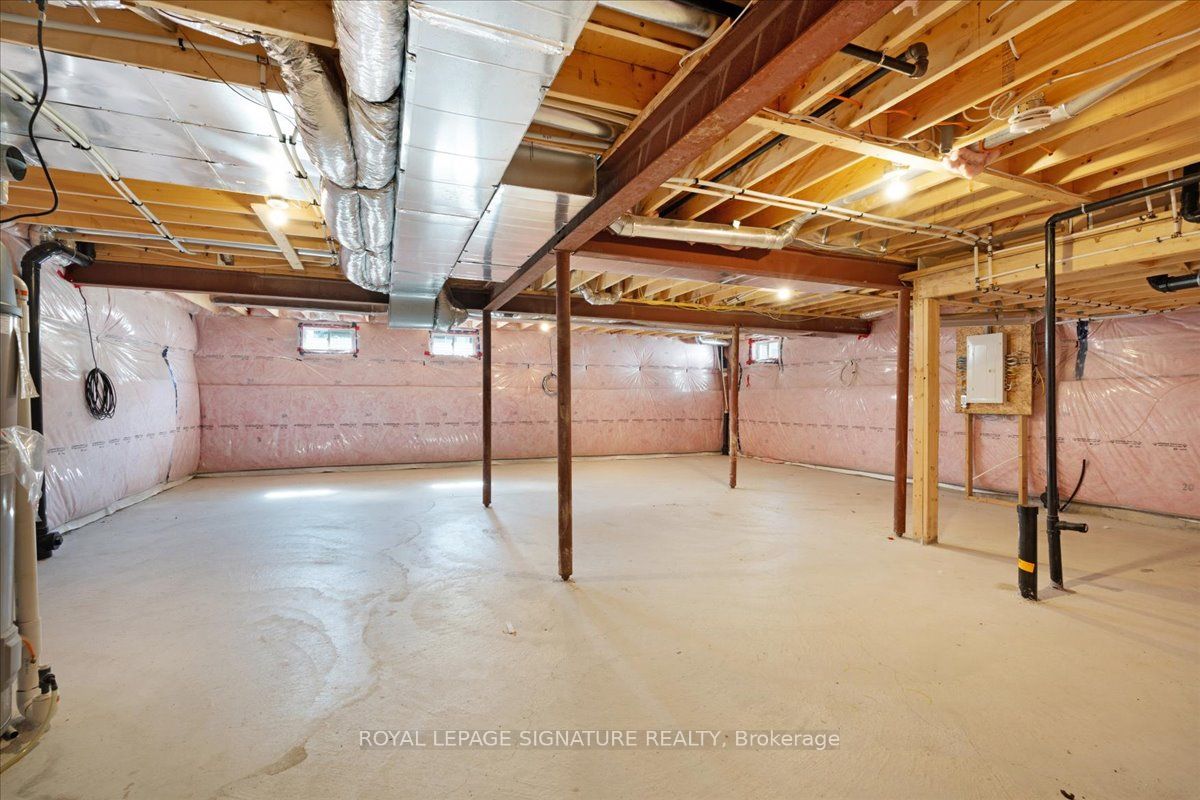 635 Lemay Grove Property Photo 43