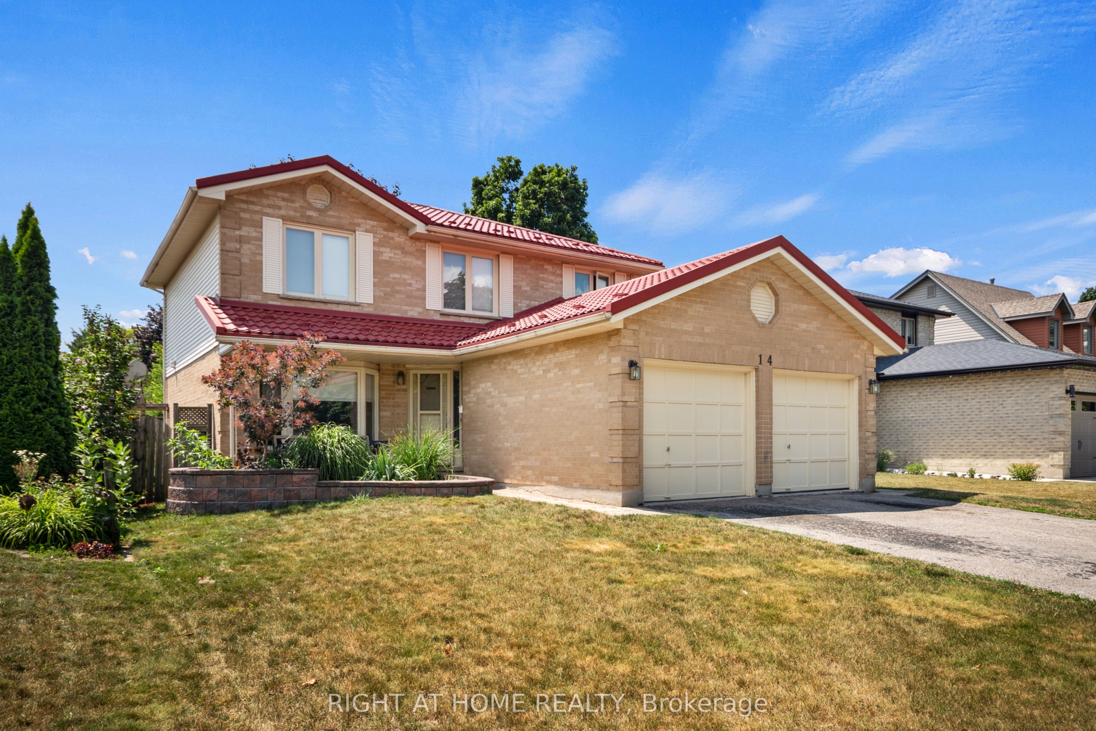 14 Duncan Crescent