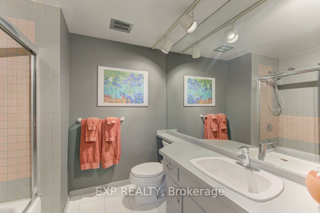 318 W Shakespeare Place Property Photo 24