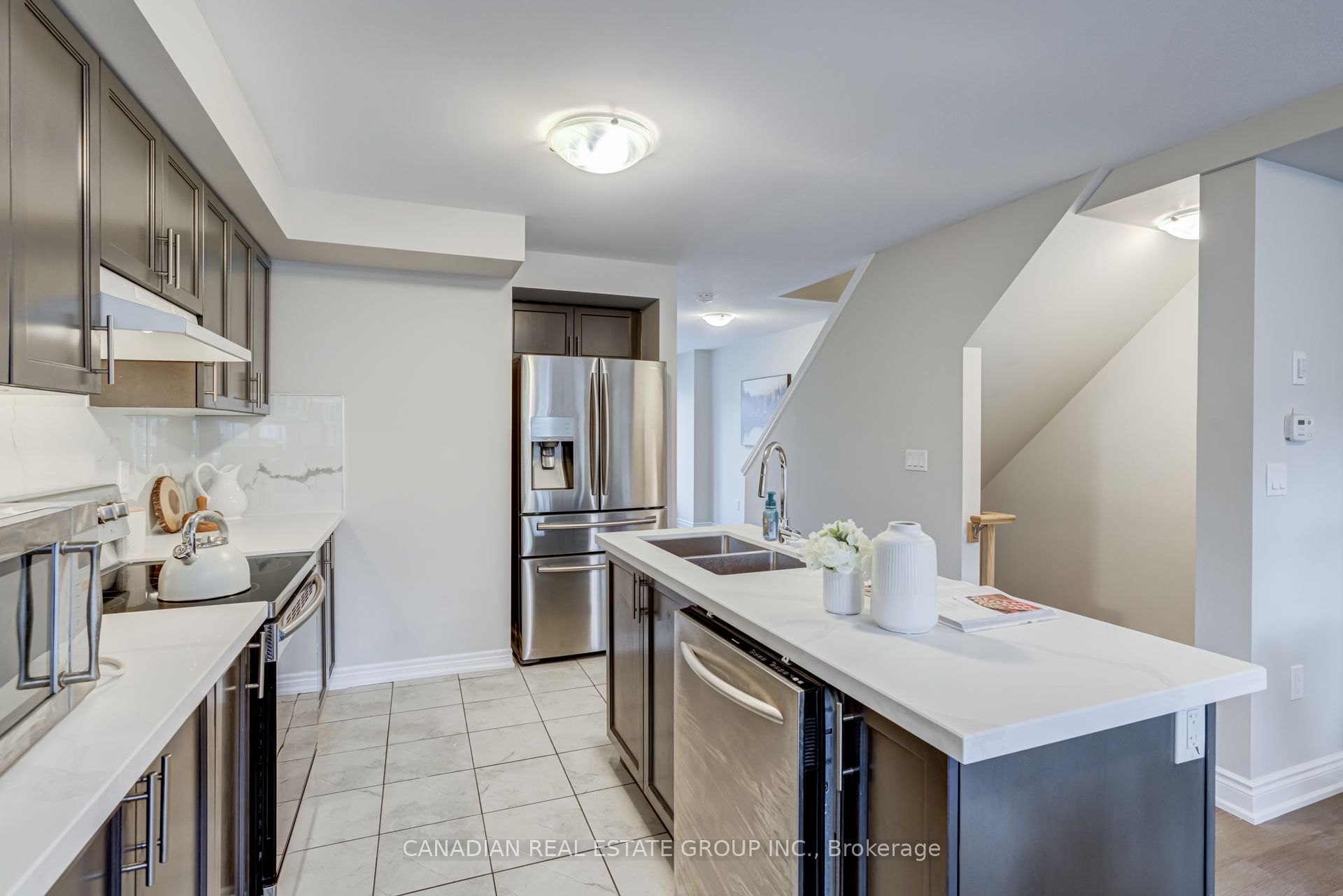 582 Linden Drive 68 Property Photo 12