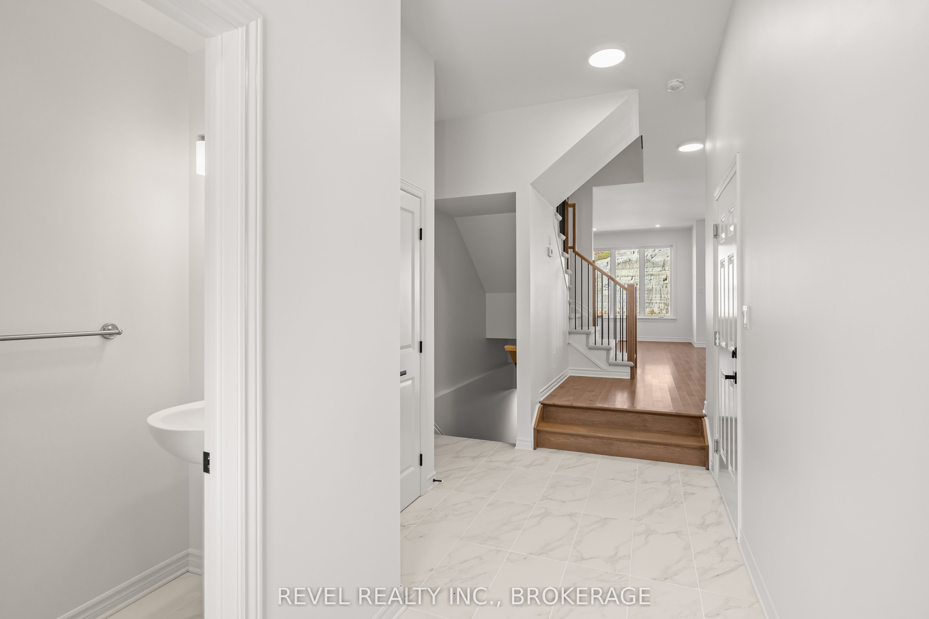332 Dockside Drive Property Photo 2