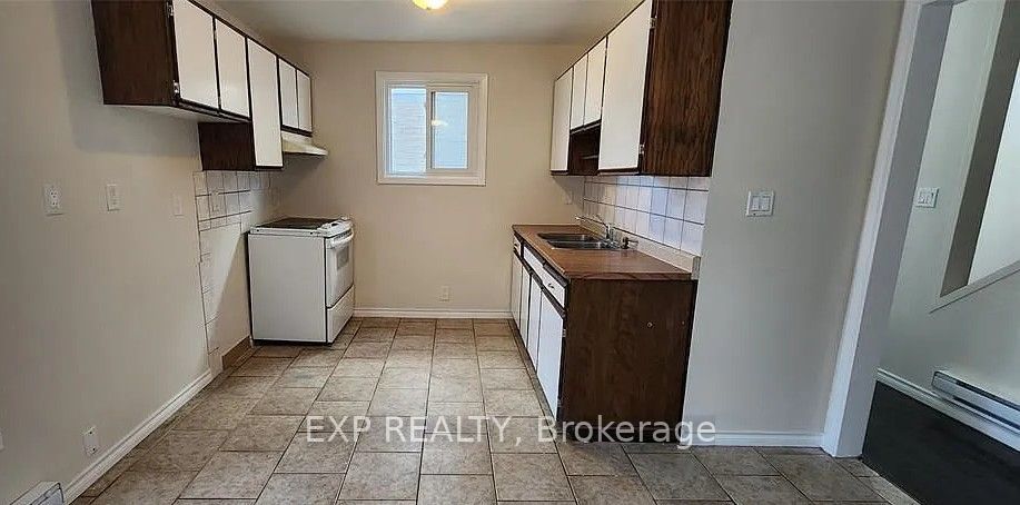 1324 Copperfield Place Property Photo 4