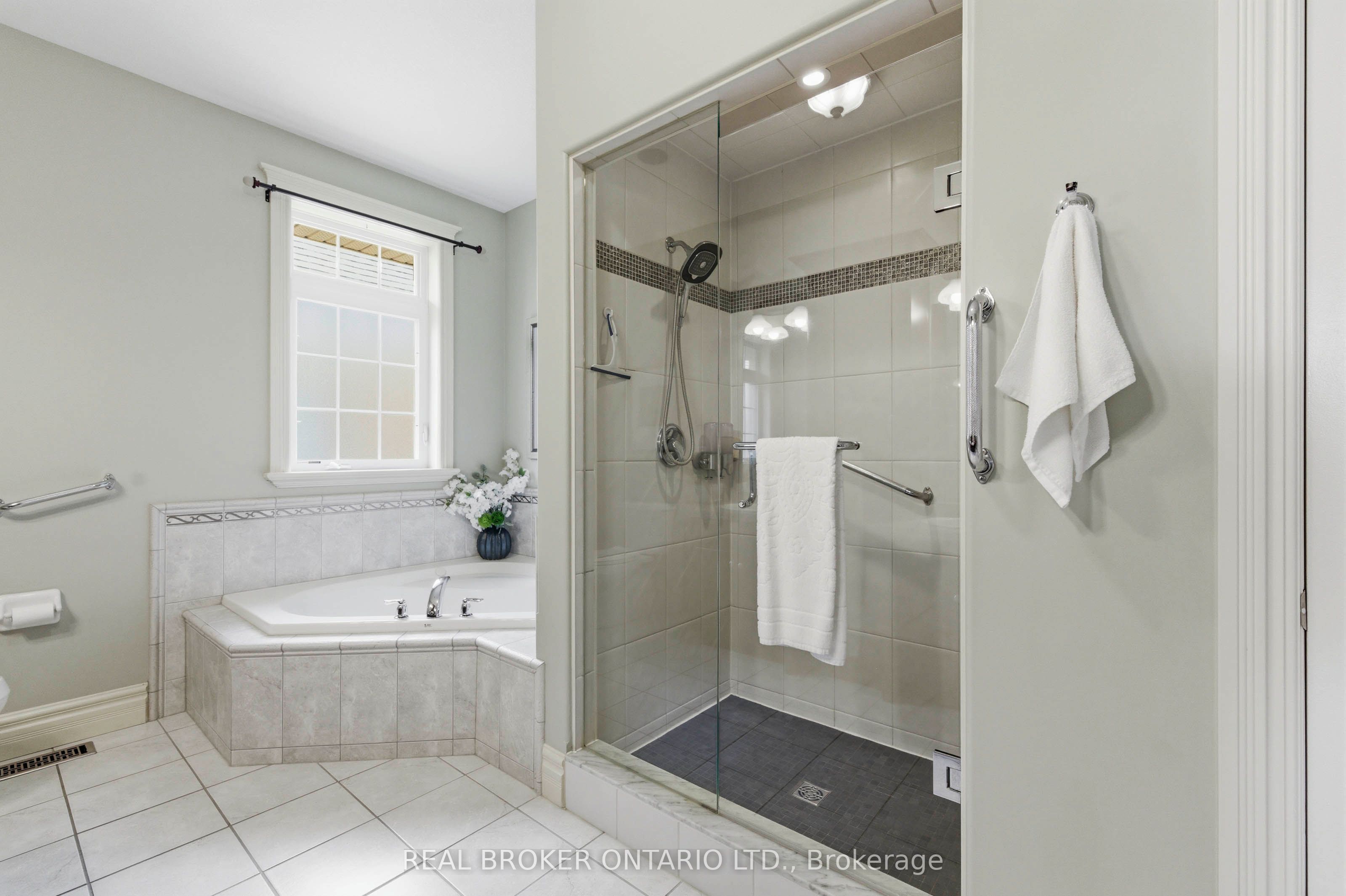114 Pennsylvania Crescent Property Photo 16