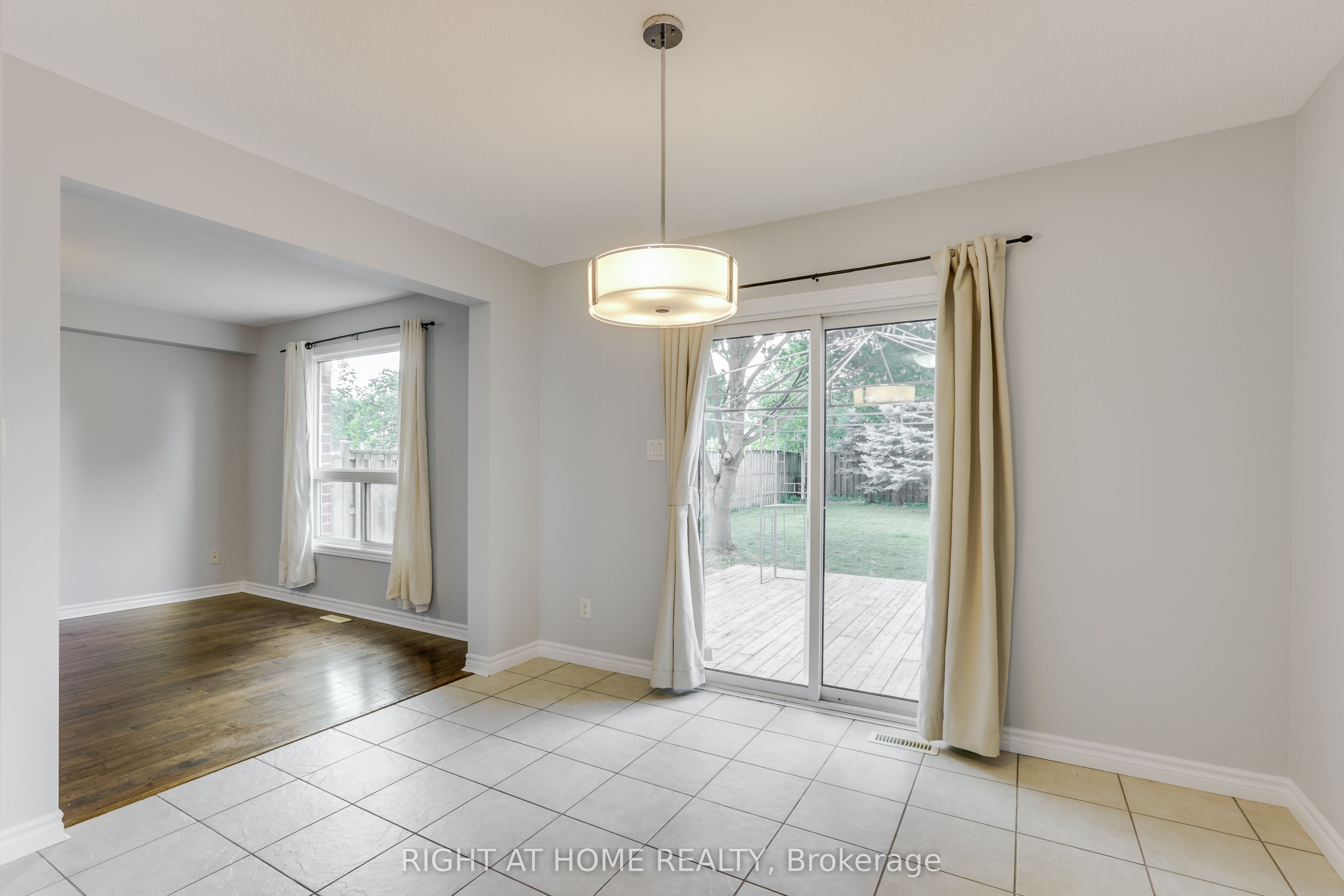 2206 Coronation Drive Property Photo 12