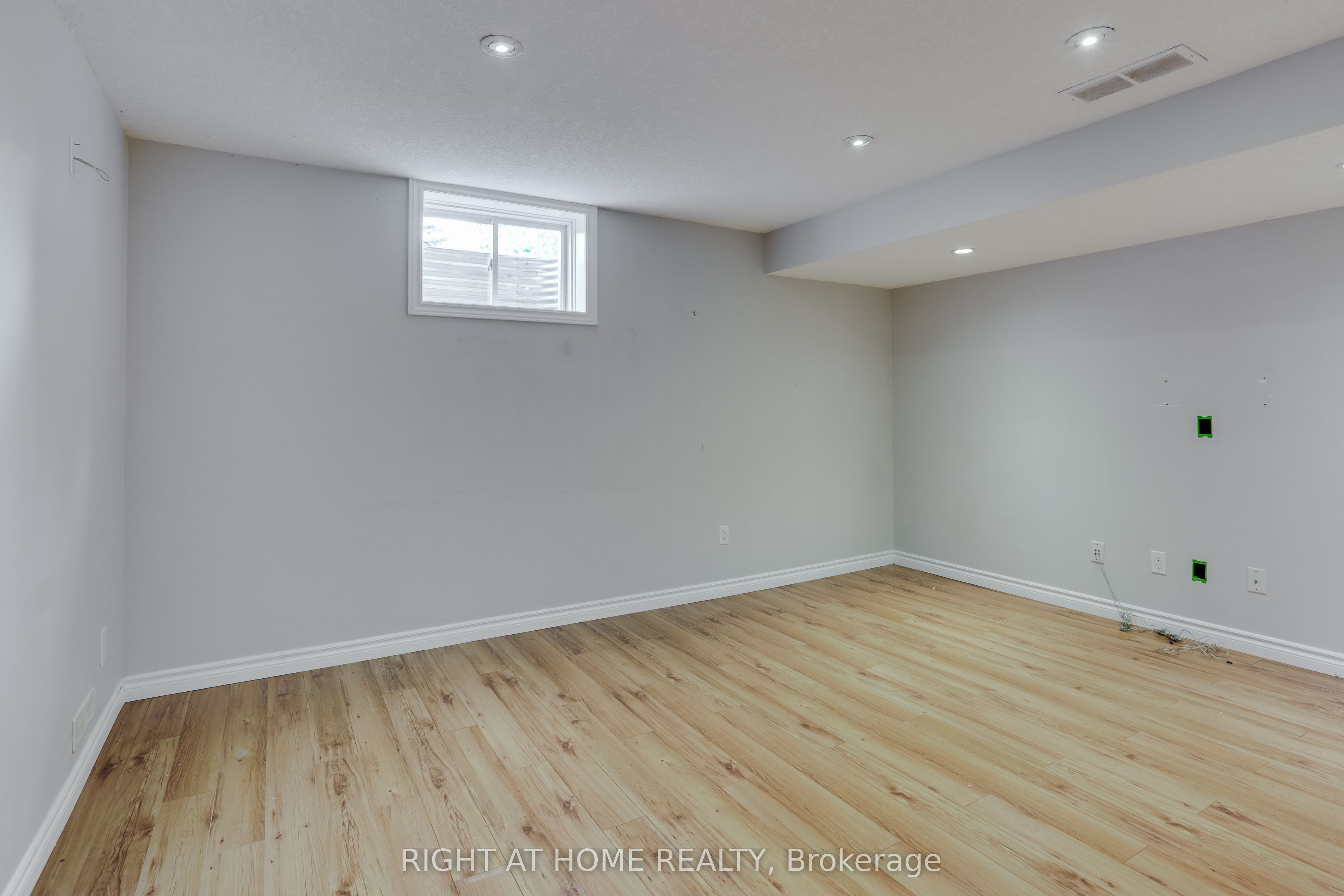2206 Coronation Drive Property Photo 28