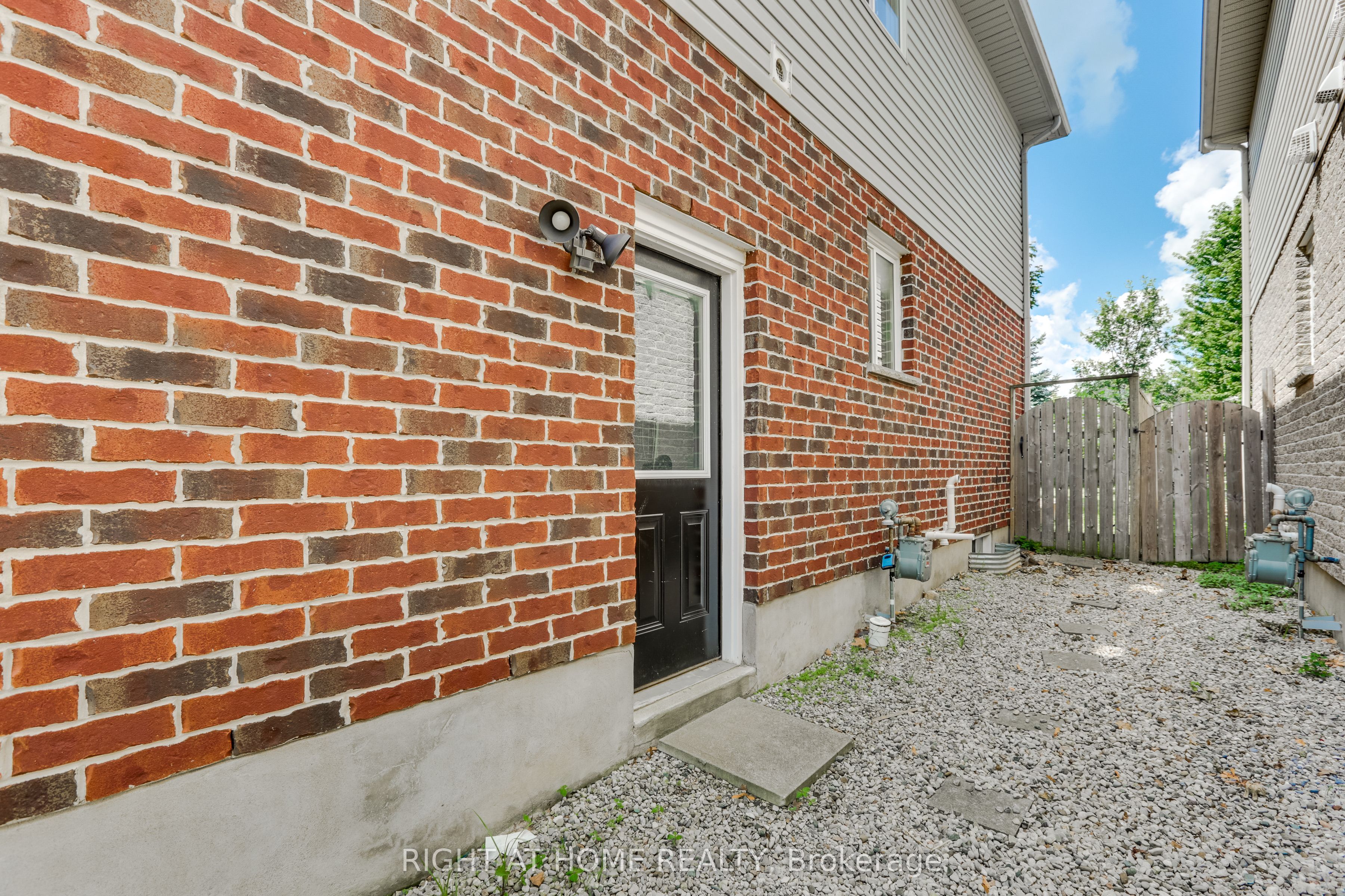 2206 Coronation Drive Property Photo 33