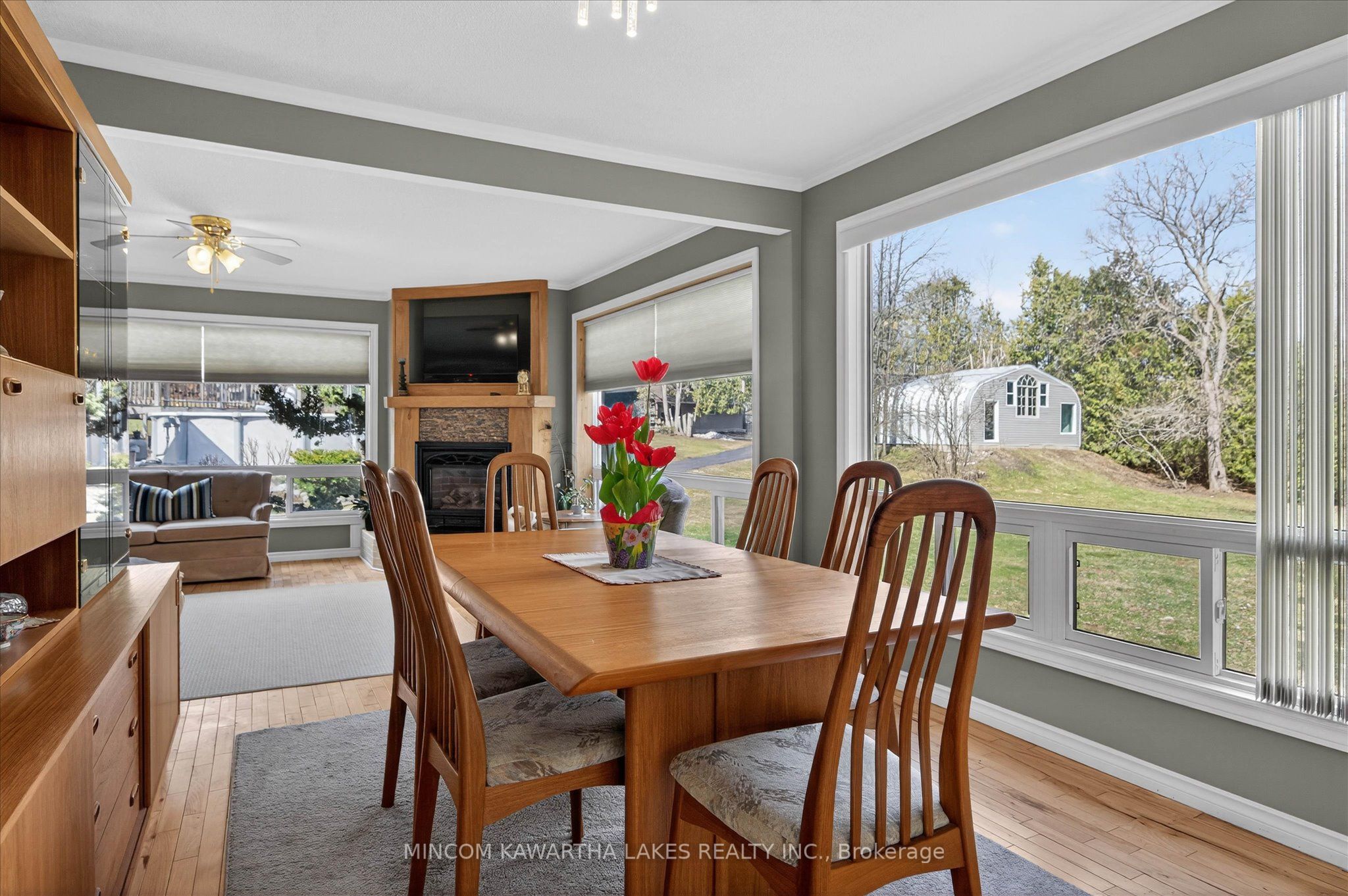 572 Fallis Line Property Photo 6