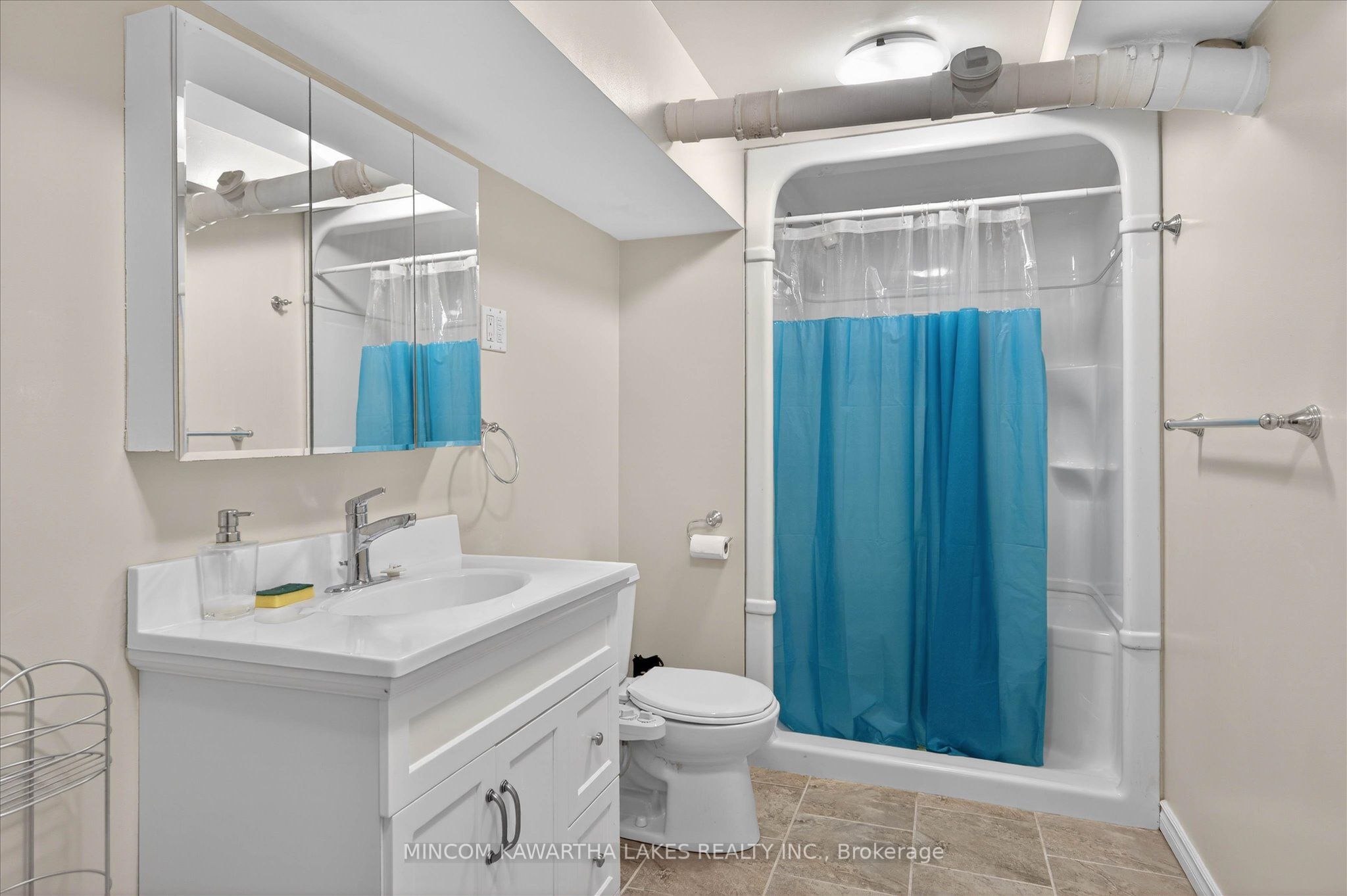 572 Fallis Line Property Photo 24