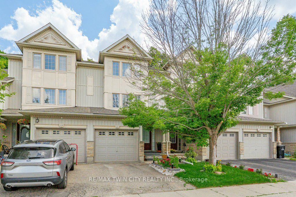 110 Activa Avenue E33 Property Photo 1