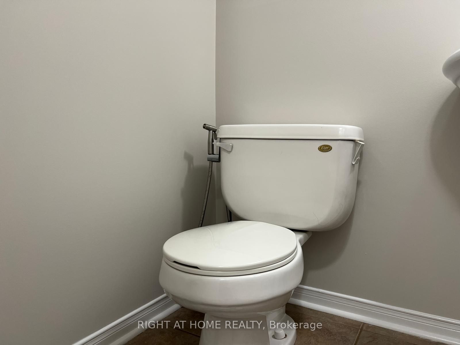 39 Golden Iris Crescent Property Photo 11