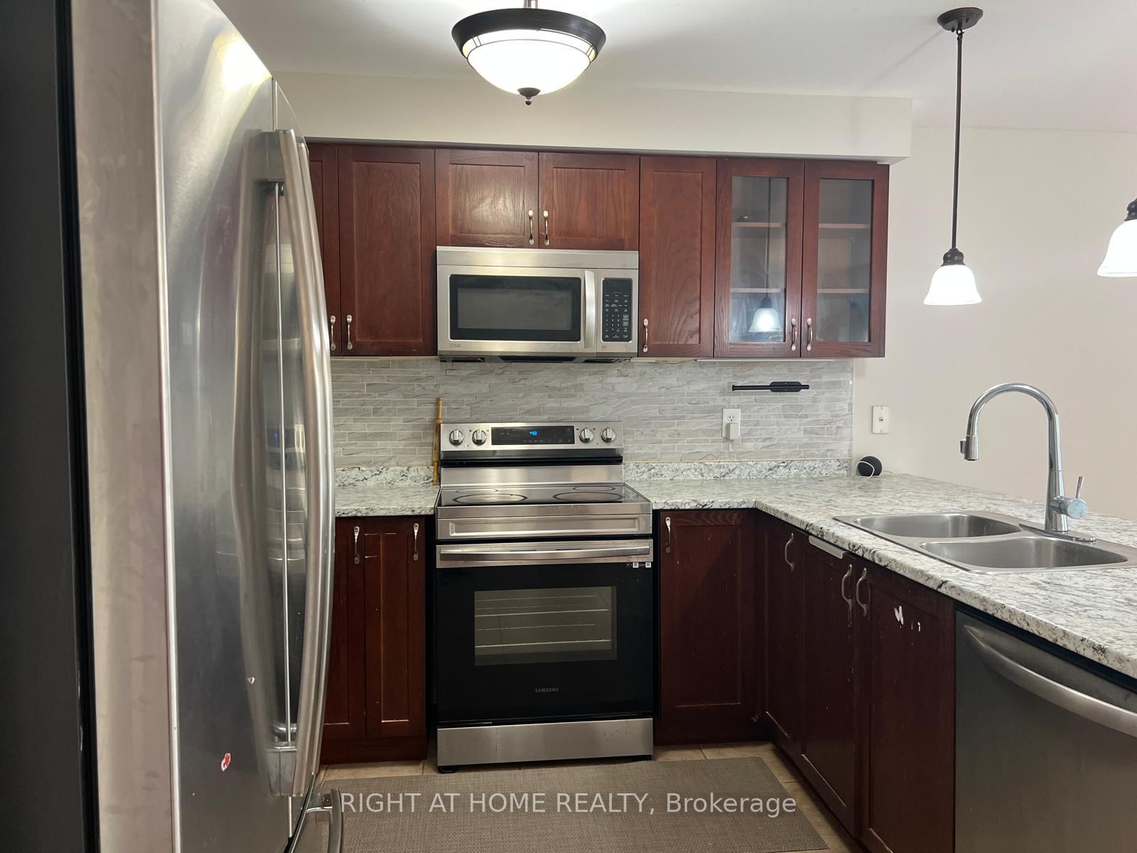 39 Golden Iris Crescent Property Photo 15