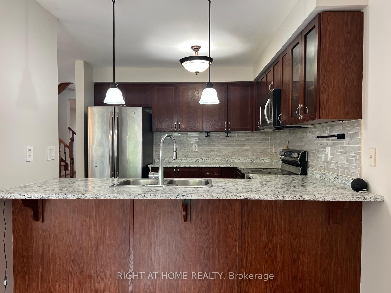 39 Golden Iris Crescent Property Photo 18