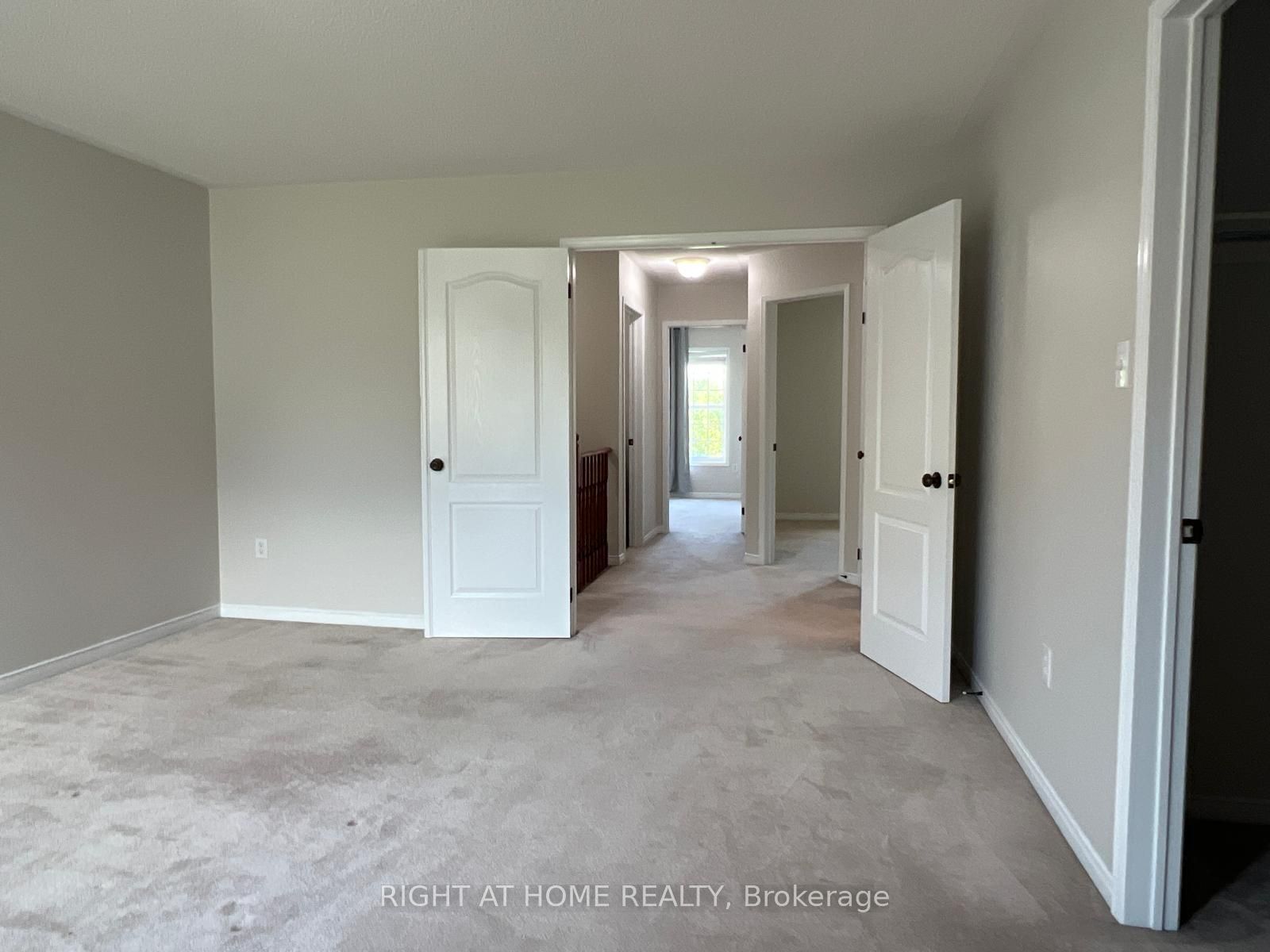 39 Golden Iris Crescent Property Photo 32