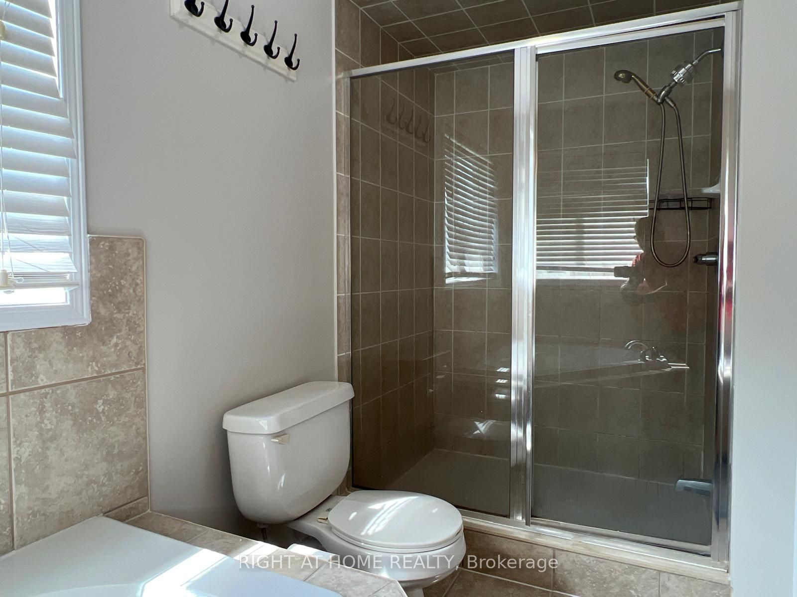 39 Golden Iris Crescent Property Photo 37
