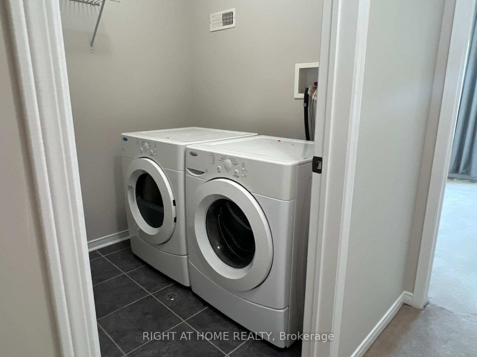 39 Golden Iris Crescent Property Photo 40