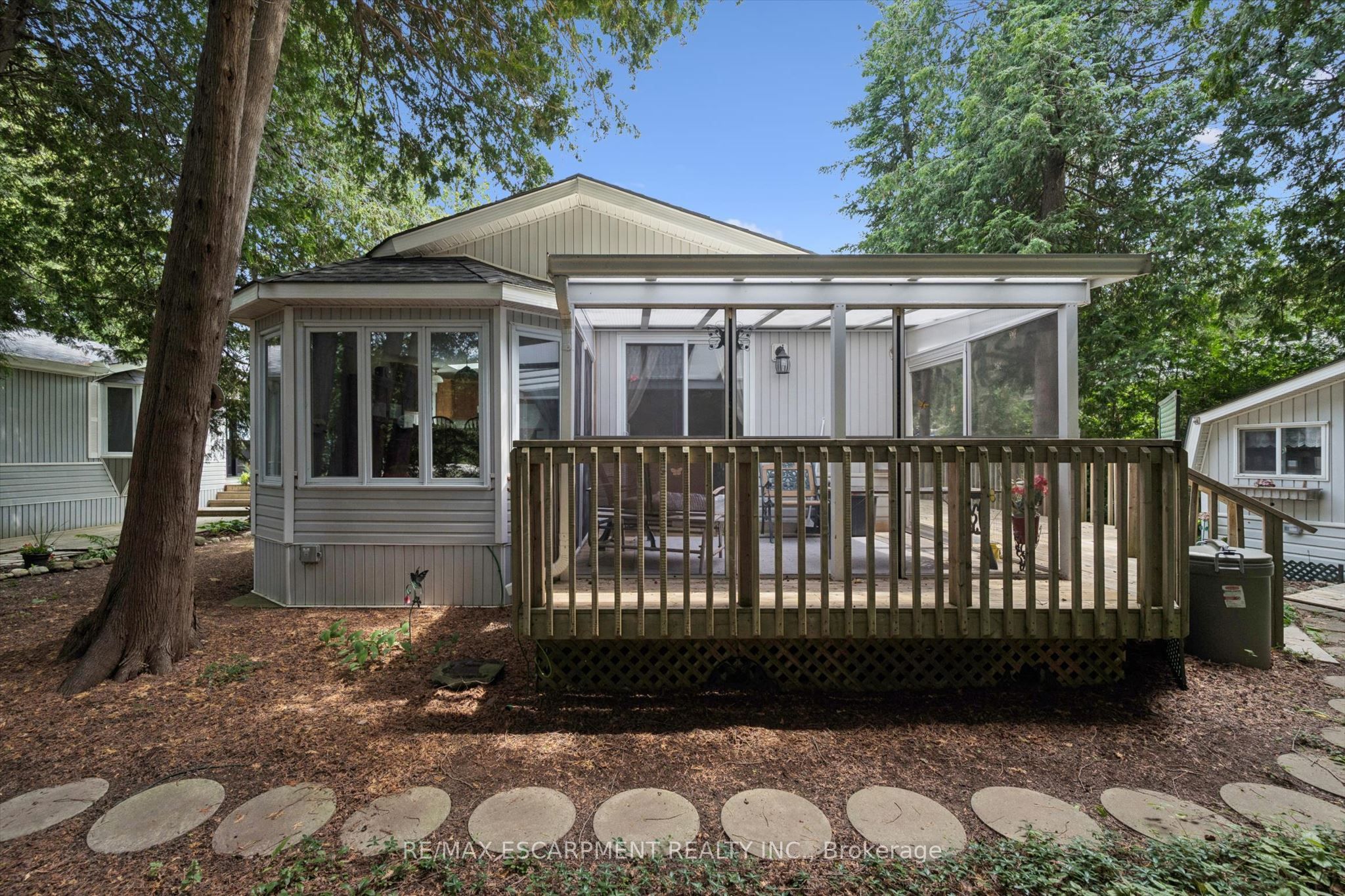 4 Spruce Avenue Property Photo 22