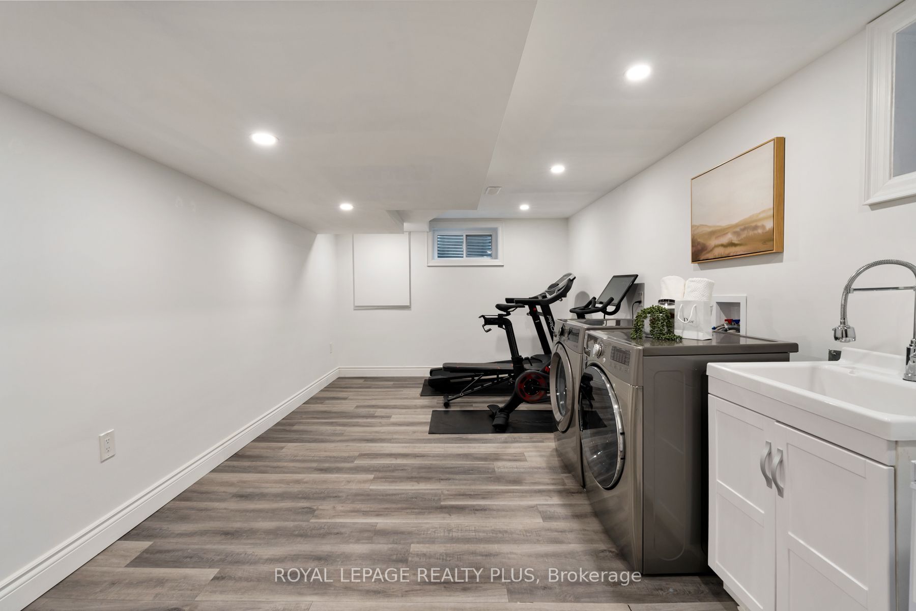 20 San Marino Crescent Property Photo 41