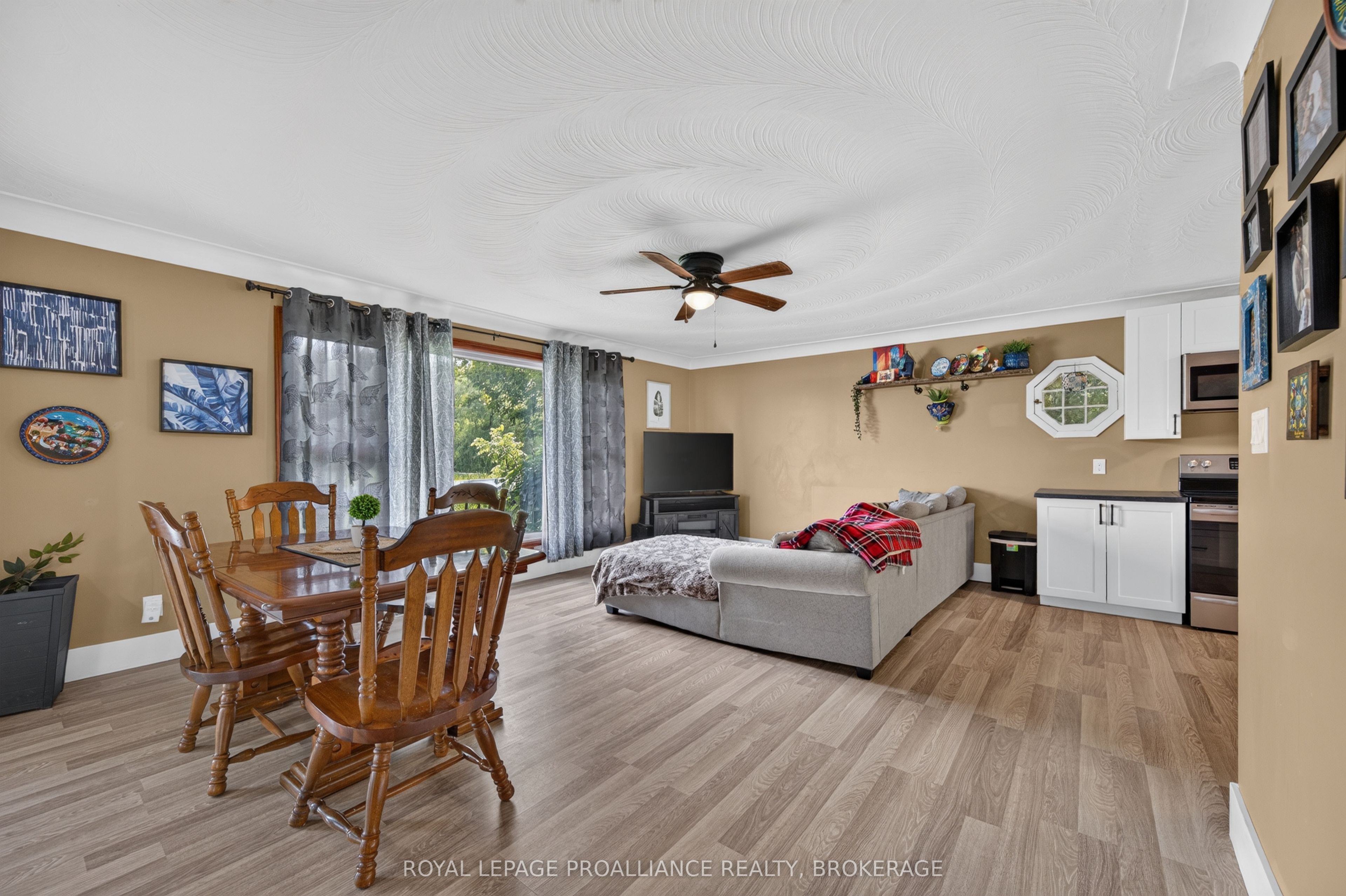 112 County Road 8 Property Photo 6