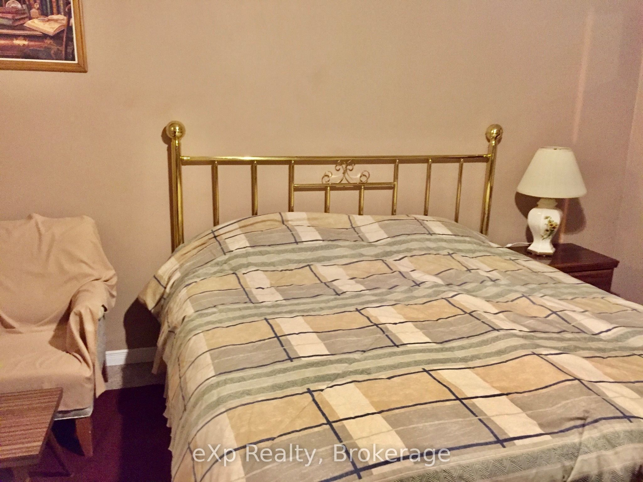 130 Durham Street E Property Photo 5