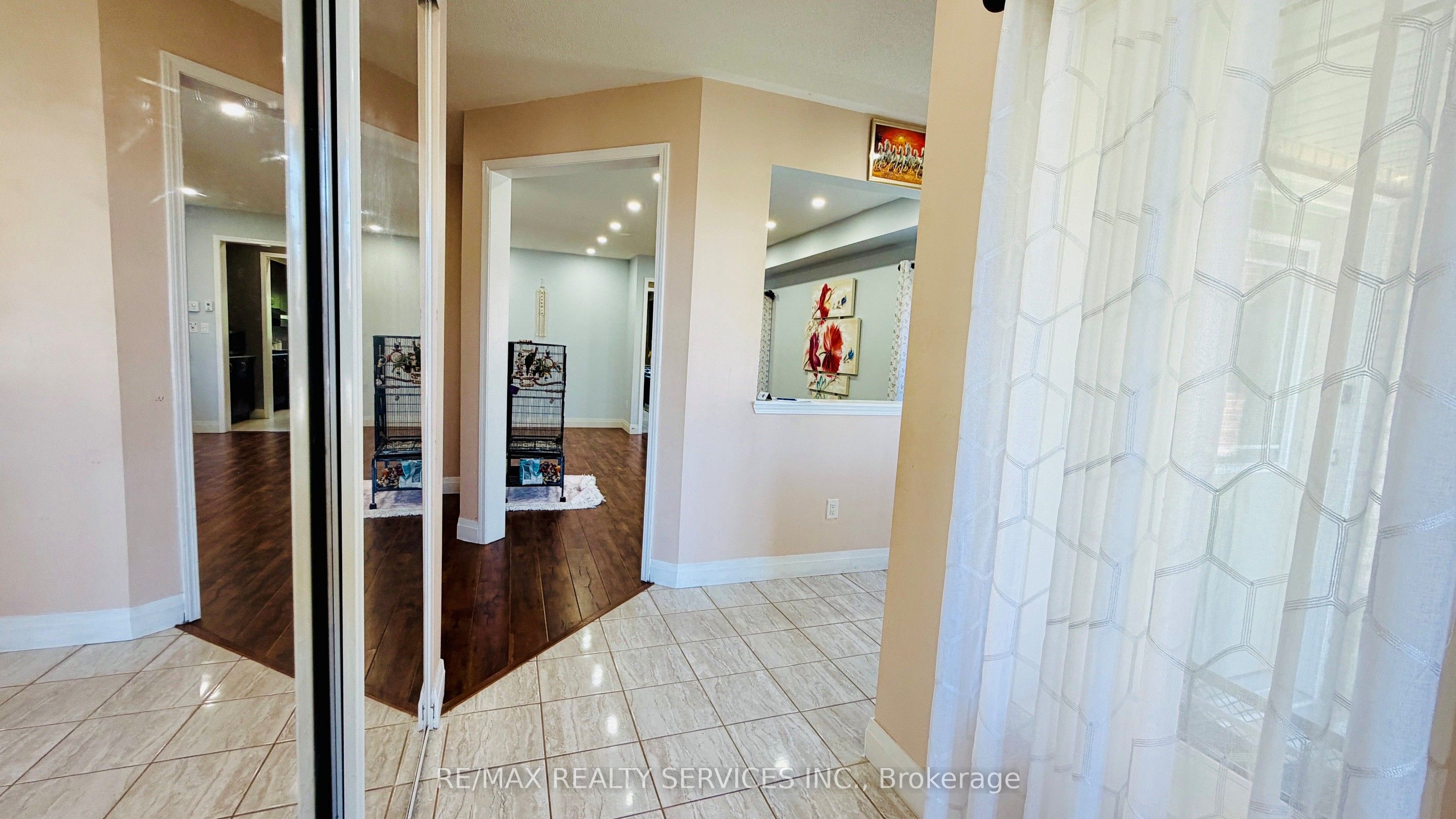 261 Thomas Avenue Property Photo 3