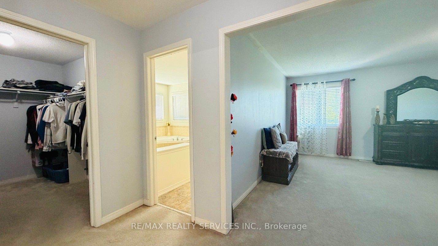 261 Thomas Avenue Property Photo 15